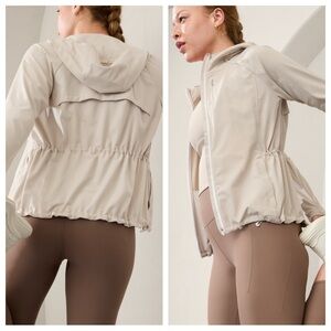 New Athleta Dash Jacket Large Abalone Tan Beige